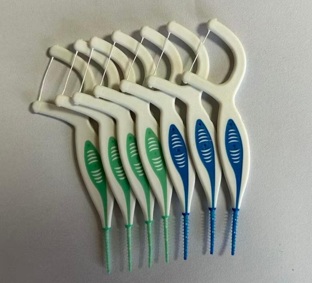 Plastic Floss Pick